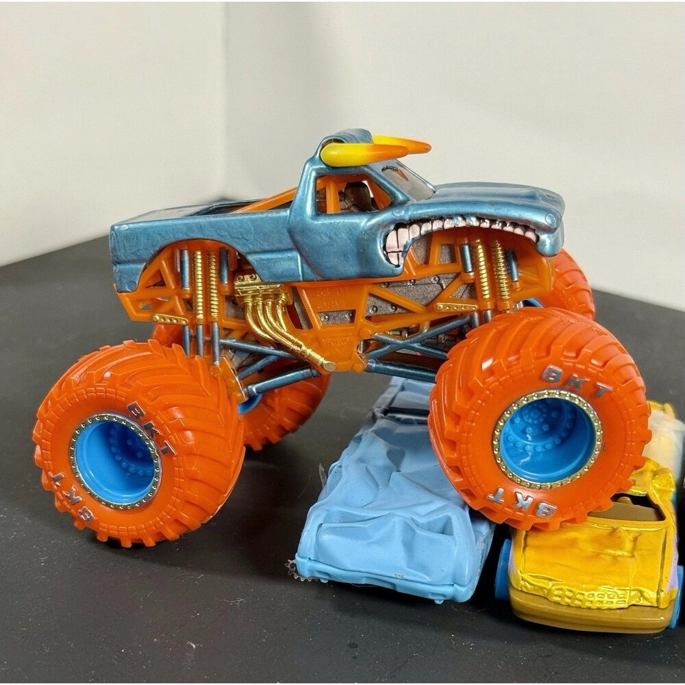 Custom Monster Jam El Toro Loco “Blue Steele” 1:64 Monster Truck Blue Gold Ornge
